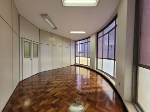 Salas/Conjuntos com 1.073m² no bairro Centro Histórico em Porto Alegre para Alugar