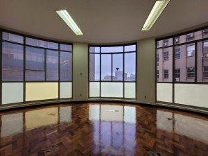 Salas/Conjuntos com 1.073m² no bairro Centro Histórico em Porto Alegre para Alugar