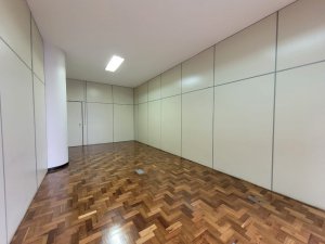 Salas/Conjuntos com 1.073m² no bairro Centro Histórico em Porto Alegre para Alugar