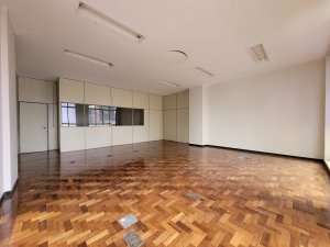 Salas/Conjuntos com 1.073m² no bairro Centro Histórico em Porto Alegre para Alugar