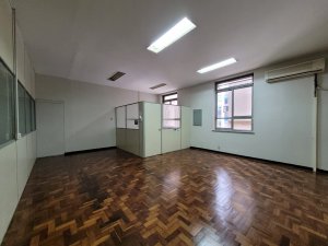 Salas/Conjuntos com 1.073m² no bairro Centro Histórico em Porto Alegre para Alugar