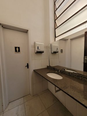 Salas/Conjuntos com 1.340m² no bairro Centro Histórico em Porto Alegre para Alugar