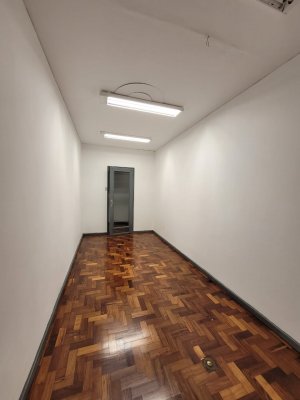 Salas/Conjuntos com 1.340m² no bairro Centro Histórico em Porto Alegre para Alugar