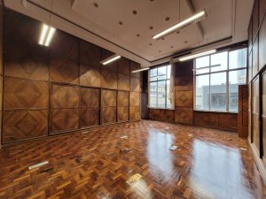 Salas/Conjuntos com 1.340m² no bairro Centro Histórico em Porto Alegre para Alugar