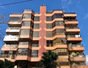 Cobertura com 310m², 3 dormitórios no bairro Menino Deus em Porto Alegre para Comprar
