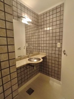 Cobertura com 310m², 3 dormitórios no bairro Menino Deus em Porto Alegre para Comprar