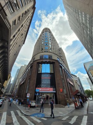 Salas/Conjuntos com 341m² no bairro Centro Histórico em Porto Alegre para Alugar