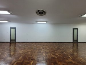 Salas/Conjuntos com 341m² no bairro Centro Histórico em Porto Alegre para Alugar