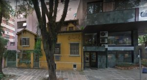 Casa comercial com 160m² no bairro Moinhos de Vento em Porto Alegre para Alugar