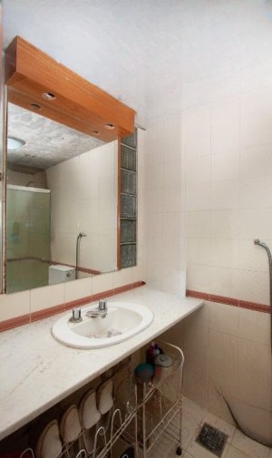 Casa comercial com 160m² no bairro Moinhos de Vento em Porto Alegre para Alugar