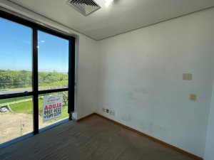 Salas/Conjuntos com 37m² no bairro Praia de Belas em Porto Alegre para Alugar