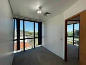 Conjunto/Sala com 37m² no bairro Praia de Belas em Porto Alegre para Alugar