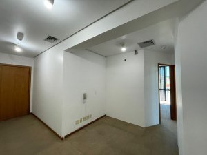 Salas/Conjuntos com 37m² no bairro Praia de Belas em Porto Alegre para Alugar