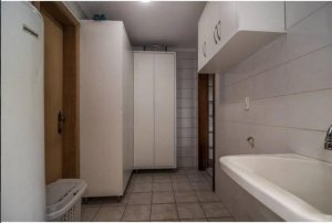 Casa comercial com 250m² no bairro Menino Deus em Porto Alegre para Alugar