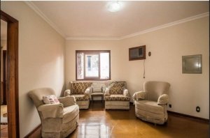 Casa comercial com 250m² no bairro Menino Deus em Porto Alegre para Alugar