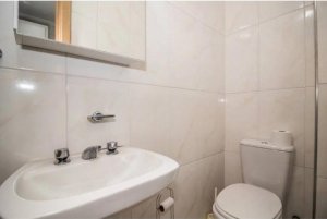 Casa comercial com 250m² no bairro Menino Deus em Porto Alegre para Alugar