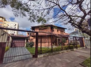 Casa comercial com 250m² no bairro Menino Deus em Porto Alegre para Alugar