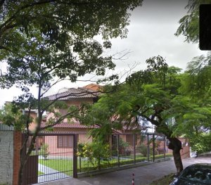 Casa comercial com 250m² no bairro Menino Deus em Porto Alegre para Alugar
