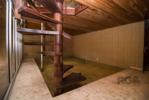 Casa com 288m², 4 dormitórios no bairro Auxiliadora em Porto Alegre para Comprar