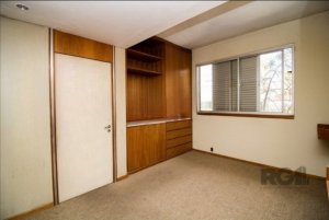 Casa com 288m², 4 dormitórios no bairro Auxiliadora em Porto Alegre para Comprar