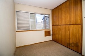 Casa com 288m², 4 dormitórios no bairro Auxiliadora em Porto Alegre para Comprar