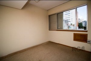 Casa com 288m², 4 dormitórios no bairro Auxiliadora em Porto Alegre para Comprar