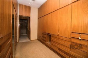 Casa com 288m², 4 dormitórios no bairro Auxiliadora em Porto Alegre para Comprar