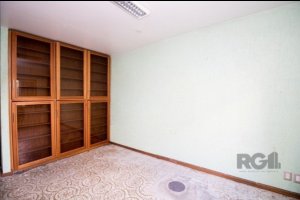 Casa com 288m², 4 dormitórios no bairro Auxiliadora em Porto Alegre para Comprar