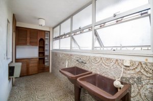 Casa com 288m², 4 dormitórios no bairro Auxiliadora em Porto Alegre para Comprar