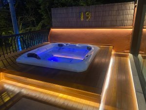 Casa com 520m², 4 dormitórios no bairro Três Figueiras em Porto Alegre para Alugar