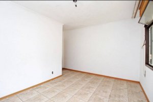 Casa comercial com 376m² no bairro Três Figueiras em Porto Alegre para Alugar