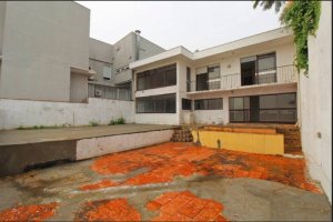 Casa comercial com 376m² no bairro Três Figueiras em Porto Alegre para Alugar