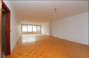 Casa comercial com 376m² no bairro Três Figueiras em Porto Alegre para Alugar