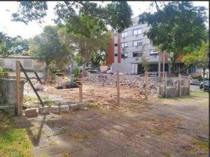 Terreno com 600m² no bairro Chácara das Pedras em Porto Alegre para Alugar
