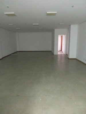 Loja com 98m² no bairro Petrópolis em Porto Alegre para Alugar