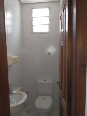 Loja com 98m² no bairro Petrópolis em Porto Alegre para Alugar