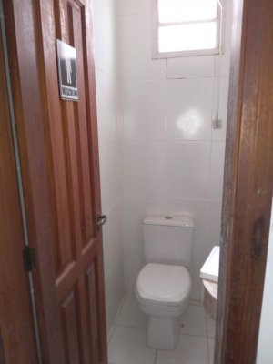 Loja com 98m² no bairro Petrópolis em Porto Alegre para Alugar