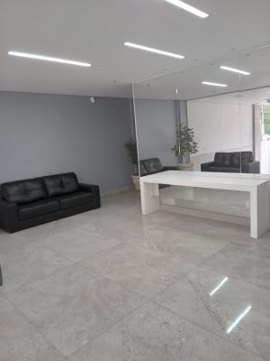 Loja com 98m² no bairro Petrópolis em Porto Alegre para Alugar