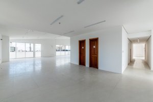 Salas/Conjuntos com 350m² no bairro Petrópolis em Porto Alegre para Alugar