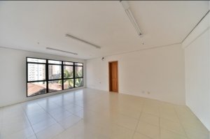 Salas/Conjuntos com 100m² no bairro Petrópolis em Porto Alegre para Alugar