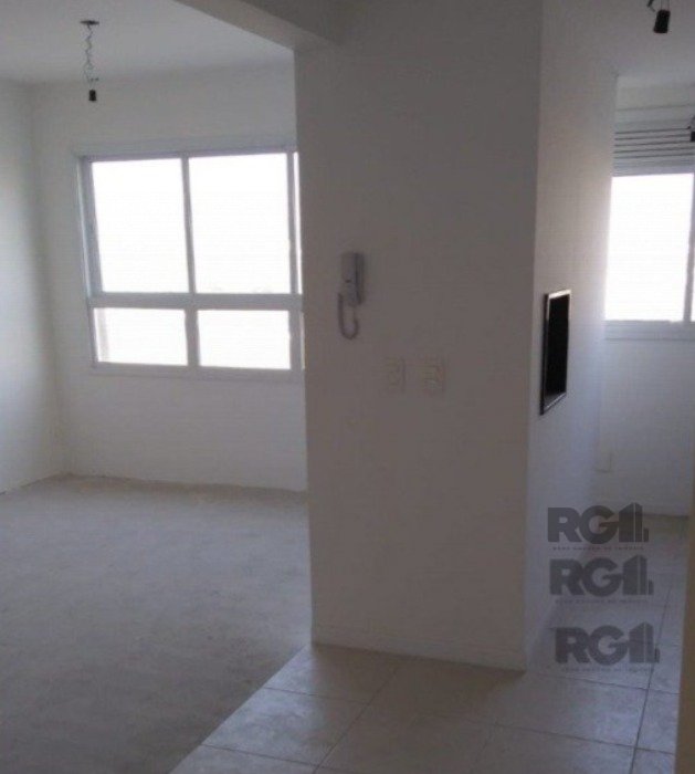 Apartamento com 70m², 3 dormitórios, 1 suíte, 1 vaga no bairro Jardim Carvalho em Porto Alegre para Comprar