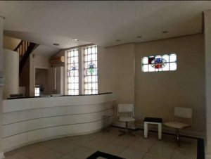 Casa comercial com 400m² no bairro Moinhos de Vento em Porto Alegre para Alugar