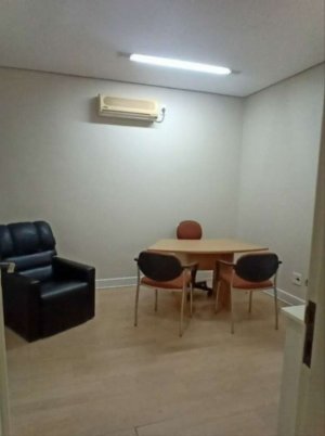 Casa comercial com 400m² no bairro Moinhos de Vento em Porto Alegre para Alugar