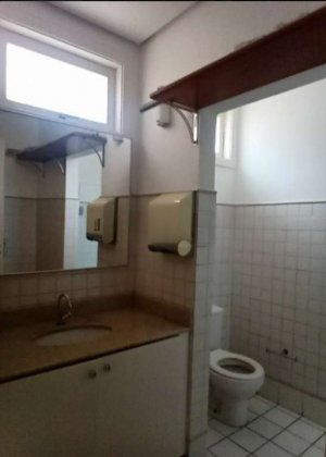 Casa comercial com 400m² no bairro Moinhos de Vento em Porto Alegre para Alugar