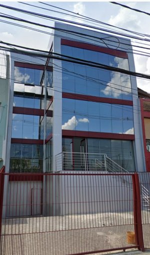 Loja com 634m² no bairro São Sebastião em Porto Alegre para Alugar