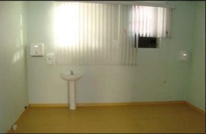 Casa comercial com 300m² no bairro Independência em Porto Alegre para Alugar