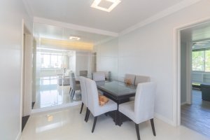 Apartamento com 110m², 3 dormitórios no bairro Petrópolis em Porto Alegre para Alugar