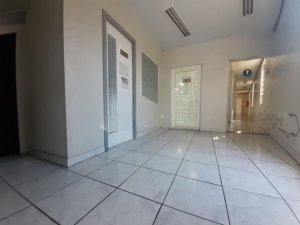 Depósito/Pavilhão com 1685m² no bairro Anchieta em Porto Alegre para Alugar