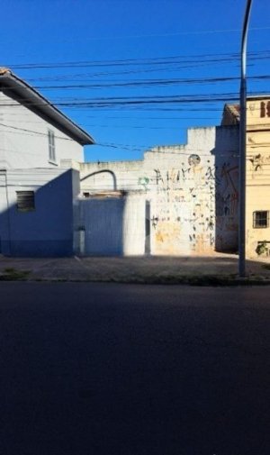 Galpão com 200m² no bairro Floresta em Porto Alegre para Alugar
