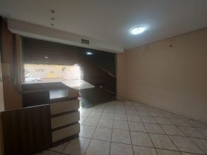 Galpão com 1.300m² no bairro Sarandi em Porto Alegre para Alugar